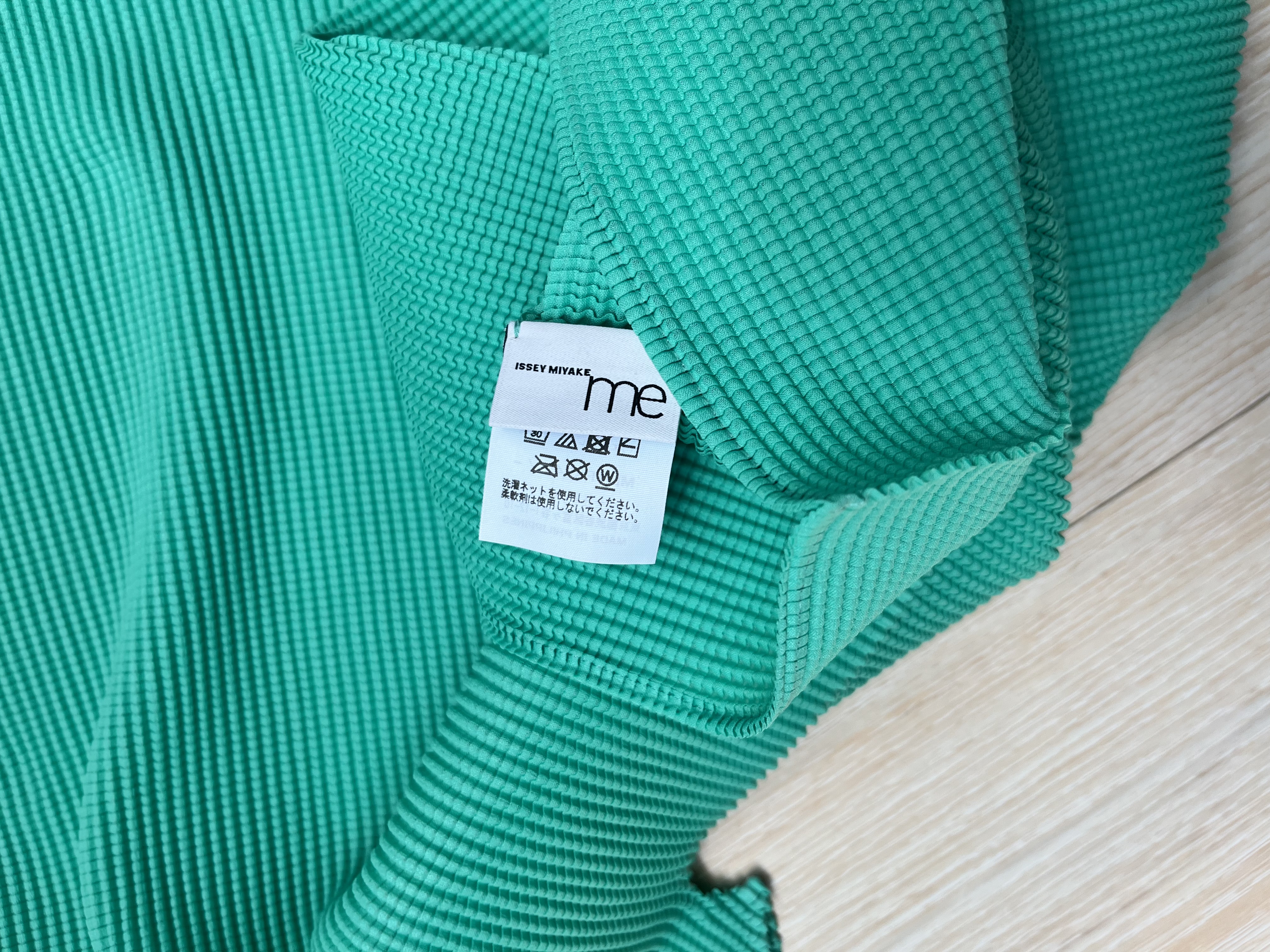 이세이미야케 me 티셔츠 새상품