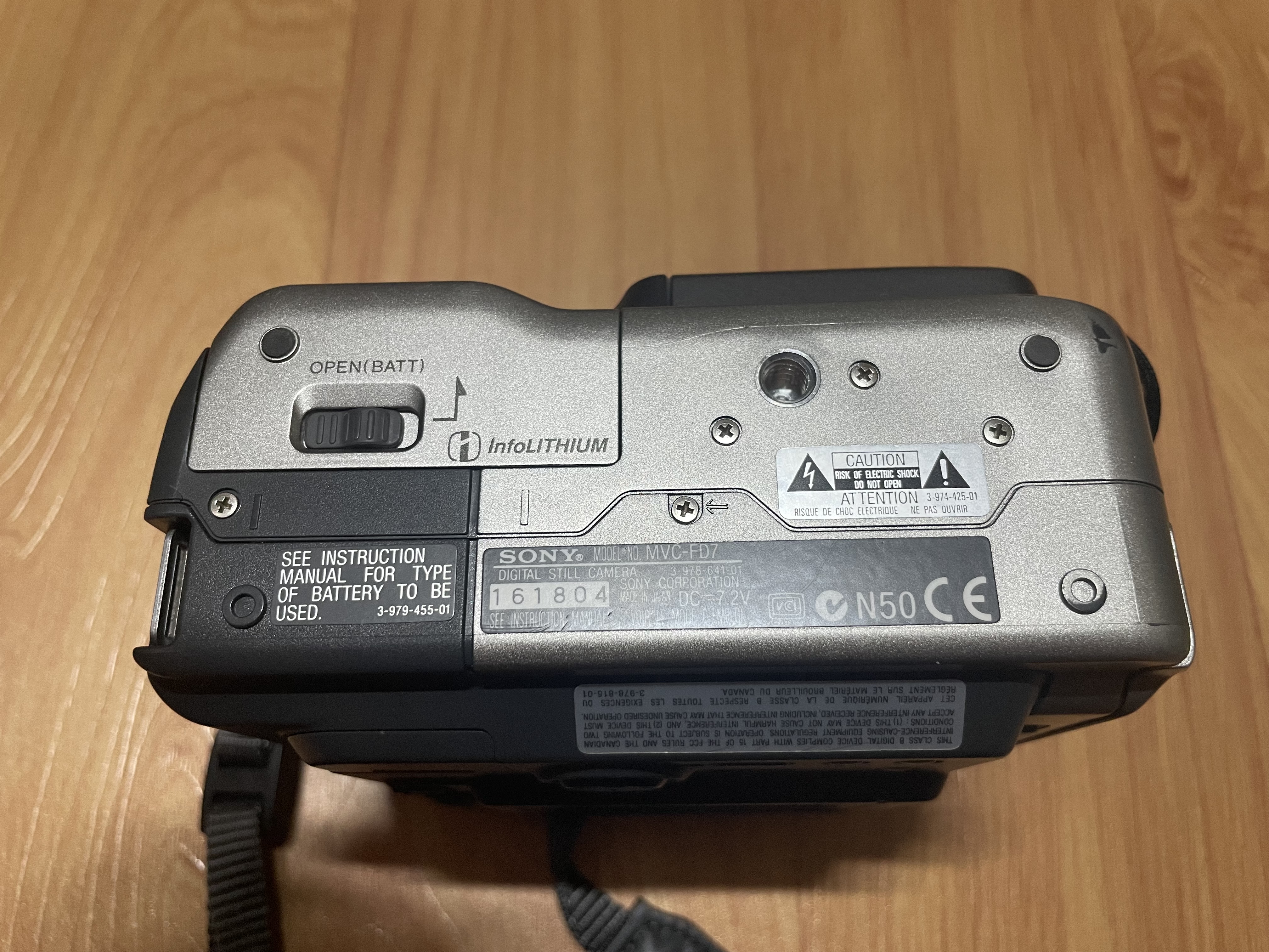 Sony digital still camera MVC-FD7