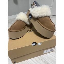 UGG 어그 펀케트 슬라이드 체스트넛 US8 [구매자: 긍정의 힘]