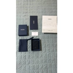 디올 오브리크 지갑